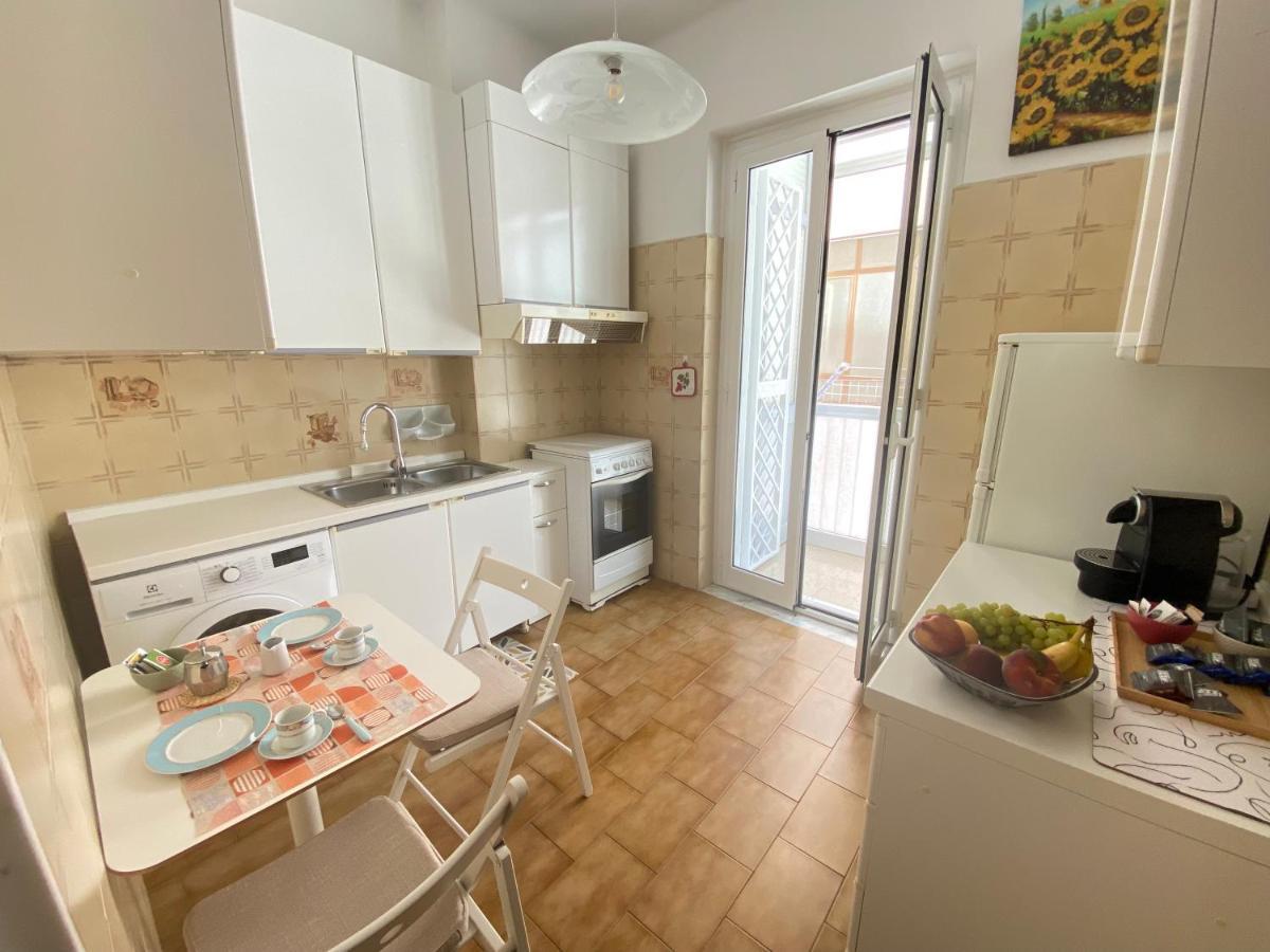 Dimora De Amicis 88 Apartment Бари Екстериор снимка