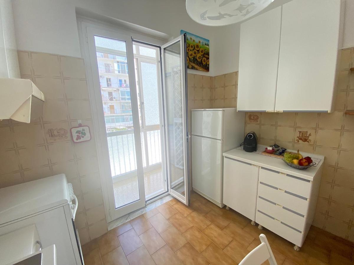 Dimora De Amicis 88 Apartment Бари Екстериор снимка